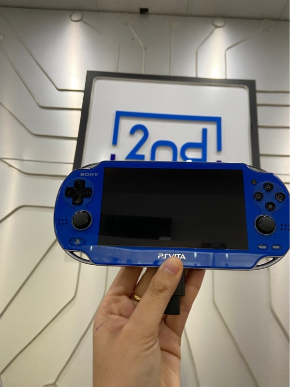Máy Chơi Game PSVita - Đã Hack Thẻ 64GB - Màu xanh - Ngoại hình: 98% - Kèm đầu chuyển đổi sạc micro