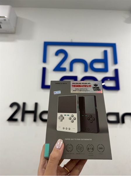 Máy chơi game TrimUI brick TG3040 - Màu đen - Ngoại hình 98% - Kèm Box , thẻ 128GB , dây linh kiện