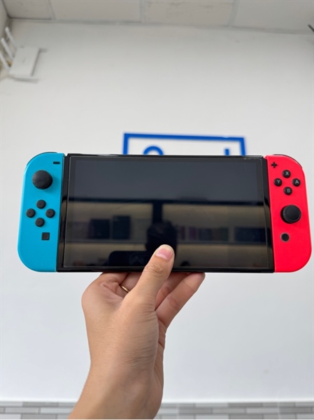 Máy chơi gane Nintendo Switch Oled - Đã hack - Màu đen - Ngoại hình 97% - Body, kèm thẻ, sạc, dock chuyển linh kiện