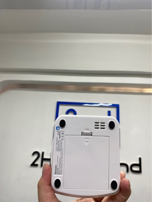 Máy đo huyết áp bắp tay điện tử thương hiệu Sinocare - mẫu BA-801 - Màu trắng - Ngoại hình 98% - Openbox - Kèm 4 pin