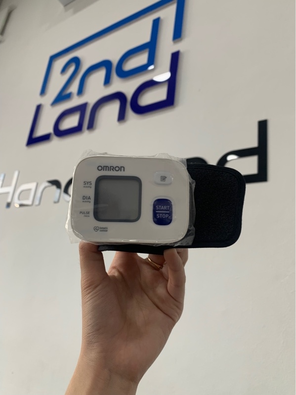 Máy đo huyết áp Omron HEM 6161 - Màu trắng - Ngoại hình: 98% - Box