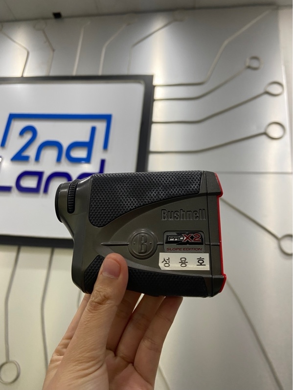Máy đo khoảng cách Bushnell Pro X2 - Màu đen - Ngoại hình: 97% - Kèm túi