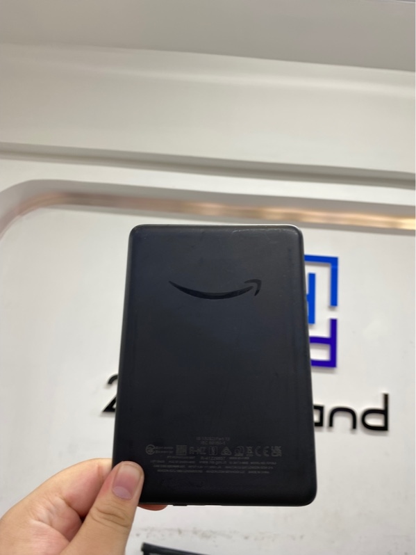 Máy đọc sách Amazon Kindle Basic 11 - Model C2V2L3 - 16gb - Màu đen - Ngoại hình 97% - Body