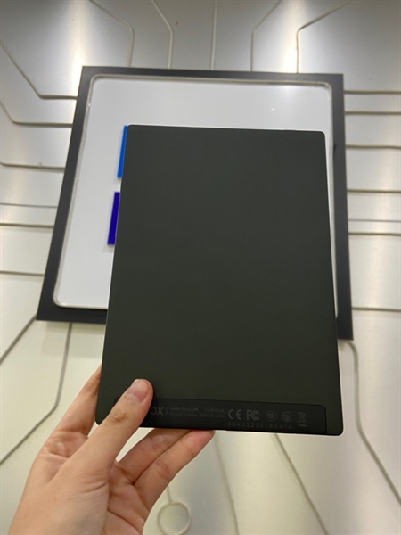 Máy đọc sách Boox Nova Air C - 32GB - Màu midnight green - Ngoại hình: 98% - Trầy nhẹ 1 góc - Kèm bao da, bút 1