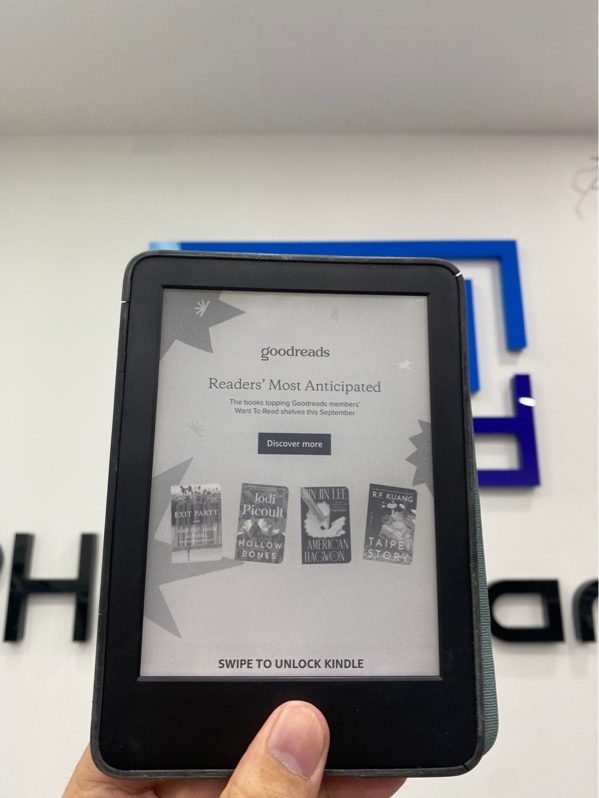 Máy đọc sách Kindle 10th Generation - Màu đen - Ngoại hình: 97% - Body