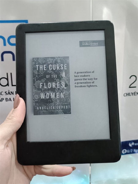 Máy đọc sách Kindle Gen 10 Generation - 4GB - Màu Đen - Ngoại hình 96% - phản quang nhẹ - body