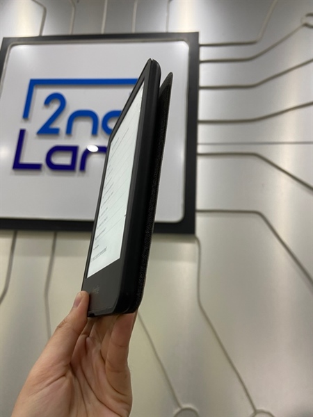 Máy đọc sách Kindle Gen 11 2024 (RS23CV) - 16GB - Màu đen - Ngoại hình: 98% - Kèm ốp lưng 1