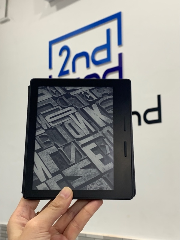 Máy đọc sách Kindle Oasis Gen8 - 3GB - Màu đen - Ngoại hình: 98% - Body