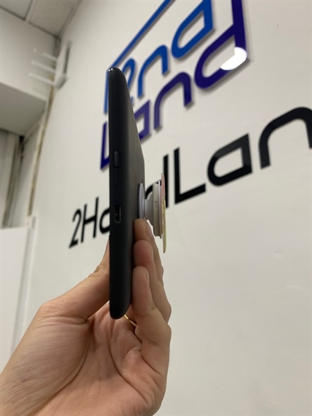 Máy đọc sách Kindle Paper White Gen 10 - 8GB - Màu đen - Ngoại hình: 97% - Viền ám vàng - Body 1