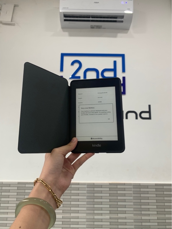Máy đọc sách Kindle Paperwhite 4 - 8GB - Màu đen - Ngoại hình: 98% - Kèm ốp