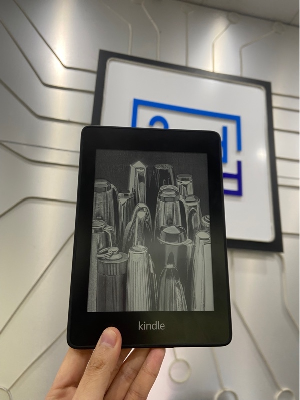 Máy đọc sách Kindle Paperwhite Gen 10 - Firmware : 5.18.1 - 8GB - Màu đen - Ngoại hình: 98% - Body