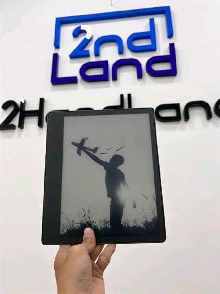 Máy đọc sách Kindle Scribe Gen 1 2022 - Amazon - 64GB - Màu đen - Ngoại hình 98.5% - Kèm Box ,Case. Bút, Cốc sạc 2