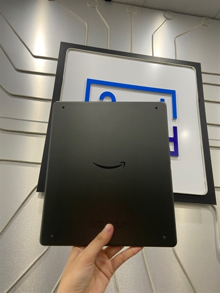 Máy đọc sách Kindle Scribe Gen 1 2022 - Bản 32GB - Màu đen - Ngoại hình: 98% - - Body - Kèm bút + sạc + hộp ngòi thay thế