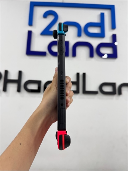 Máy game Nintendo Switch Oled - Đã hack Halo shop còn host - Màu Neon - Ngoại hình 97% - Màn trầy , lưng trầy - Kèm sạc , 1 grip , 2 strap , dock chuyển , 1 thẻ 128GB 1