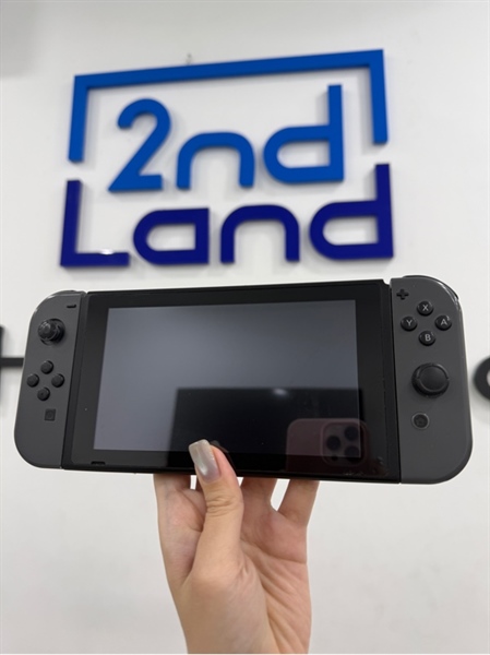 Máy game Nintendo Switch V1 - Chưa hack - Màu đen - Ngoại hình 97% - Màn ám vàng , tối viền phải , máy cấn , 2 joycon tróc sơn - Kèm 1 dock , 1 grip lớn , sạc , túi 1