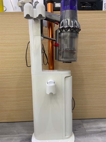 Máy hút bụi cẩm tay Dyson SV 12 - Màu tím xám - Ngoại hình: 97% - Chai pin - Kèm sạc + 8 đầu hút - không bảo hành