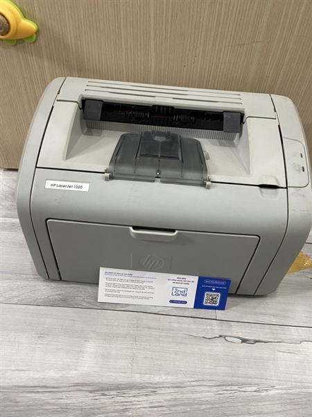 Máy in HP Laserijet 1020 - Màu xám - Ngoại hình: 97% - Kèm nguồn + dây máy in