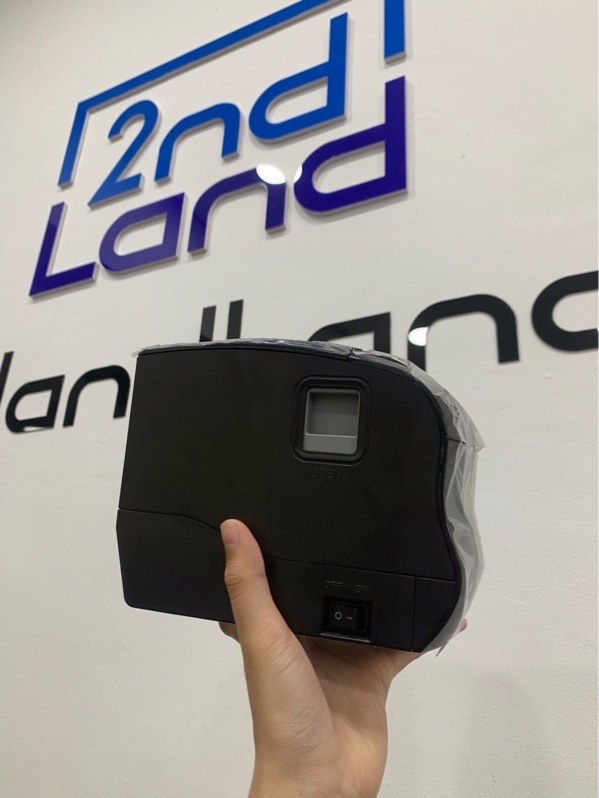 Máy in mã vạch nhiệt Xprinter XP-365B - Màu đen - Ngoại hình: 98% - Kèm dây nguồn + 7 cuộn in nhiệt + 1 cuộn in tem