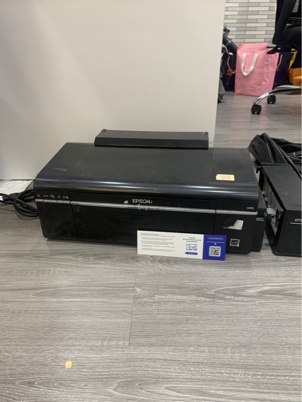 Máy in màu Epson L805 - Màu đen - Ngoại hình: 97% - Chảy mực - Kèm nguồn