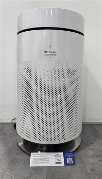 Máy lọc không khí LG Puricare 1 tầng Safe Plus AS65GDWH0 - Màu trắng - Ngoại hình 98% - Lõi lọc tình trạng còn 77% cánh rơ khi khởi động hoặc tắt - Kèm dây nguồn + Remote 2