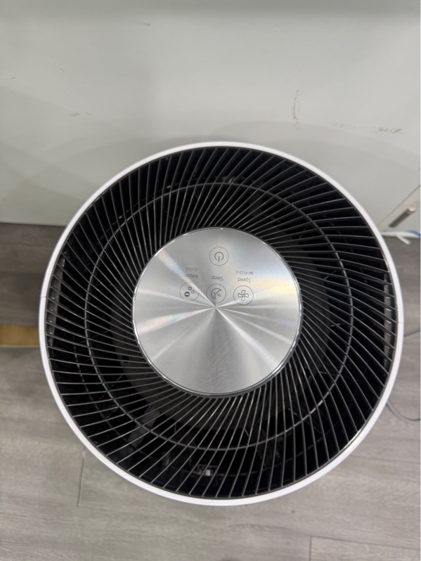 Máy lọc không khí LG PuriCare 360 Air Purifier HIT - Màu trắng - Ngoại hình 98% - lọc còn 68% - Kèm box