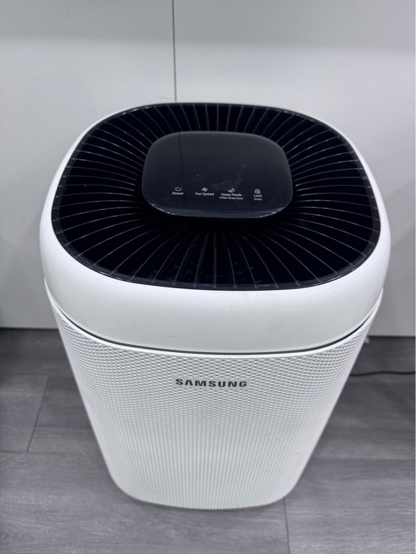 Máy lọc không khí Samsung AX34R3020WW - Màu trắng - Ngoại hình 97% - ố vàng nhẹ, dính keo, trầy, đã thay lọc -Body
