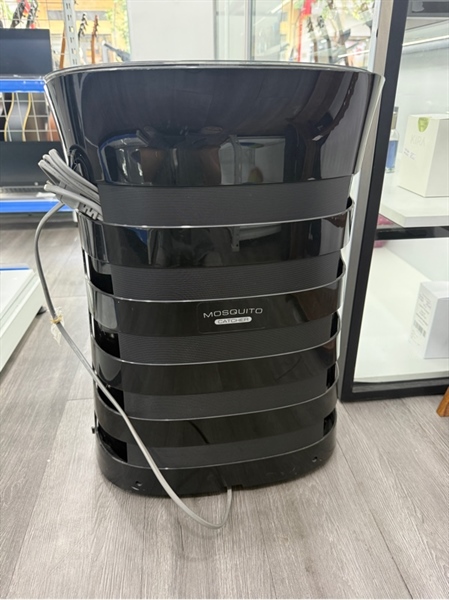 Máy lọc không khí Sharp Air Purifier - Model FP-GM50E-B - Màu đen - Ngoại hình 97% - trầy - Body 2
