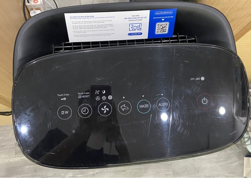 Máy lọc không khí Sharp F P-J60E -W - 38 Wats - Màu trắng - Ngoại hình: 96% - Lọc còn tốt - Body 1