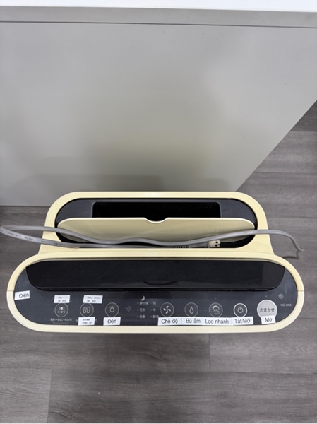 Máy lọc không khí Sharp KC-H50-W - Nội địa nhật - Màu trắng - Ngoại hình 97% - Ố vàng - Body 1