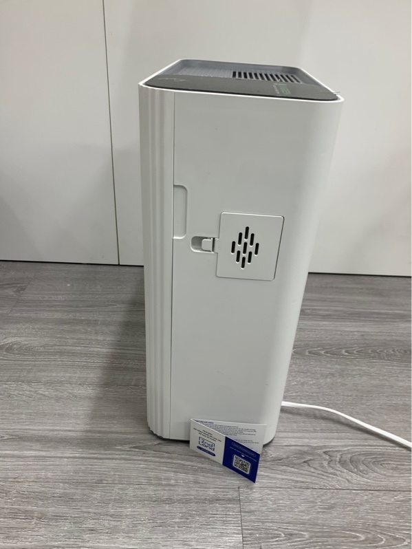 Máy lọc không khí Uvgreen - Màu trắng - Ngoại hình: 97%- Trầy - Kèm nguồn