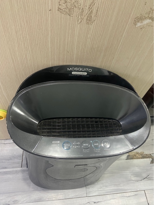 Máy lọc không khí và bắt muỗi Sharp FP-GM50E-B - Màu Đen - Ngoại hình: 97% - Lọc bụi nhiều- Body