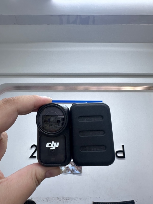 Máy quay DJI Osmo Nano - bản 64gb - Màu đen - Ngoại hình 97.5% - Kèm 1pin