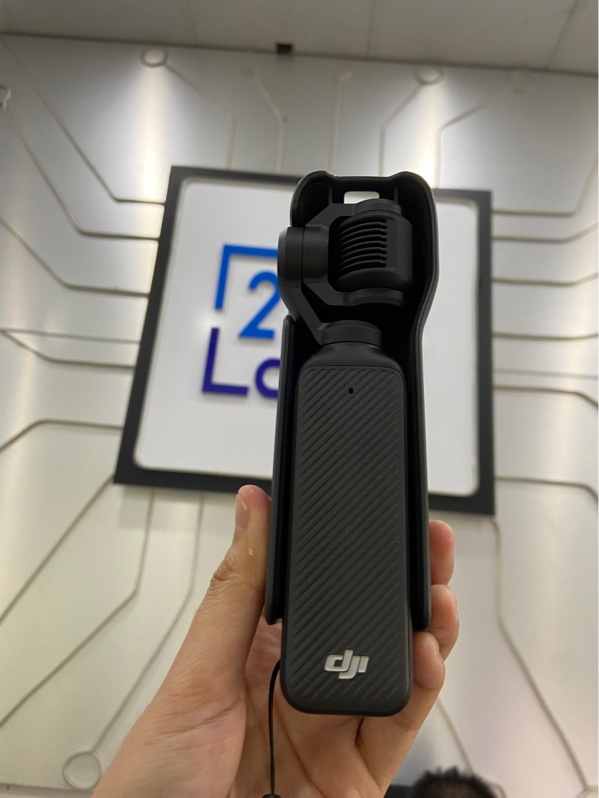 Máy quay DJI Pocket 3 - Bản Combo - Màu đen - Ngoại hình: 98% - FullBox - Thiếu lens góc rộng - Còn bảo hành hãng 19/04/2027