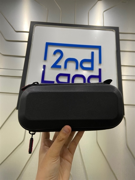 Máy quay DJI Pocket 3 - Màu đen - Ngoại hình: 98% - Kèm thẻ nhớ 64GB + case bảo vệ + báng gắn tripod + cáp sạc + hộp chống sốc