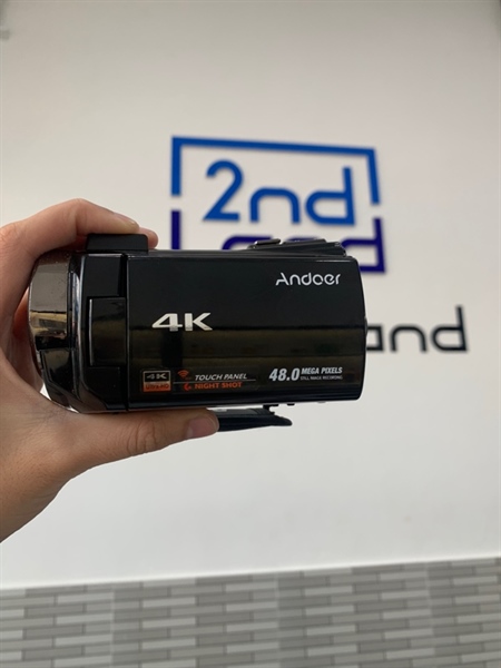 Máy quay phim Andoer HDV-534KM - Màu đen - Ngoại hình: 98% - Viền ám vàng - Body, kèm pin + sạc