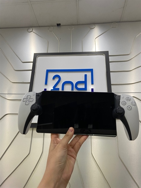 Máy tay cầm PS5 PlayStation Portal - Màu trắng - Ngoại hình: 98% - Kèm túi + dây kết nối