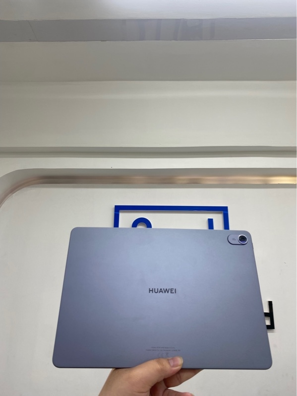 Máy tính bảng Huawei matepad - 11.5 inch - Model BTKR-W09 - Wifi - 8/256gb - Chip KirinT80 - Màu xám - Pin bình thường - Ngoại hình 98% - Bản quốc tế không có google - Fullbox, kèm bút