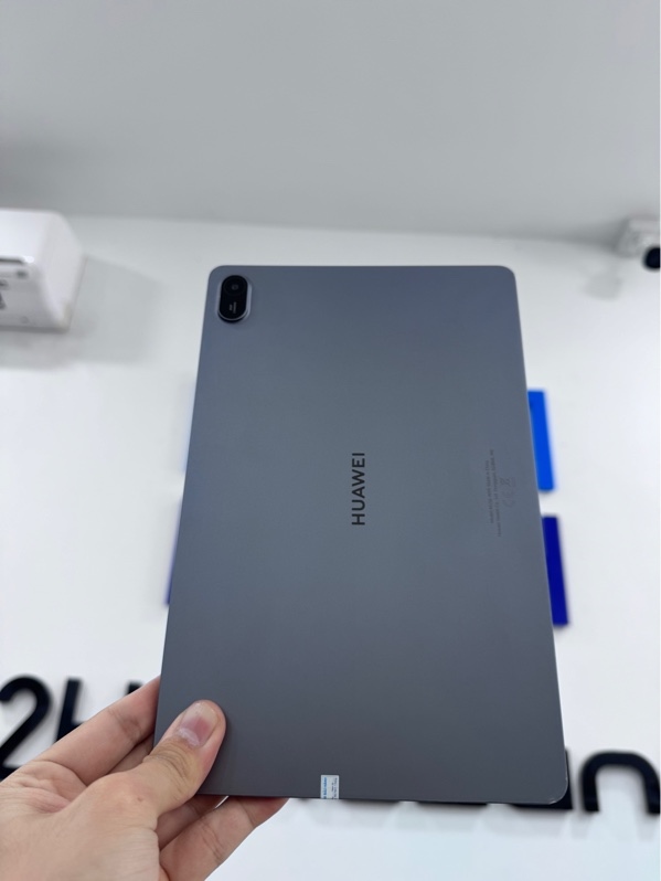 Máy tính bảng Huawei MatePad SE - 11 inch - Bản quốc tế - Bản wifi - Kirin 710, 6/128GB - Màu xám - Ngoại hình 97% - Kính màn trầy, viền trầy, cấn 4 góc , màn hở sáng viền nhẹ, bút hết pin - Fullbox