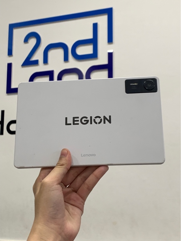 Máy tính bảng Lenovo legion Y700 gen 4 - Nội địa trung - Snap 8 elite - Ram 12/256 - Màu đen - Ngoại hình: 97% - Màn trầy, ám xanh, trầy body - Kèm sạc
