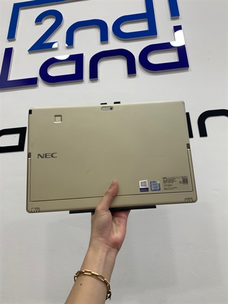 Máy tính bảng NEC-VICT 12SS96 nội địa Nhật - i5-7y54 - 8/256SSD - Màu bạc - Pin 81% - Ngoại hình: 98% - Loa nhỏ, màn ám xanh, phản quang , cam hư - Body, kèm sạc + bút + phím