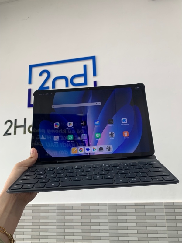 Máy tính bảng Redmi Pad 2 Pro - Snap 7S gen 4 - 8GB/256GB - Màu đen - Ngoại hình: 98% - Kèm ốp có lưng phím + sạc
