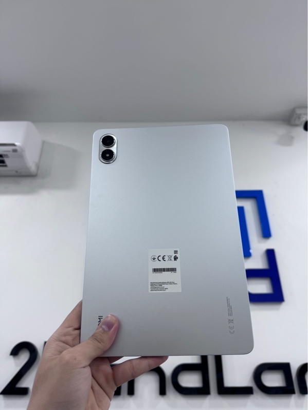 Máy tính bảng Redmi Pad 2 pro - Snapdragon 7s gen 3 - 8/256gb - Màu bạc - Ngoại hình 99% - Fullbox, kèm 1 phím - Còn BH tới 25/03/2028 có bill TGDĐ