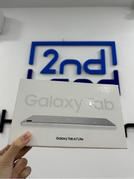 Máy tính bảng Samsung Galaxy Tab A7 Lite - 4G - Ram 3/32GB - Màu bạc - Ngoại hình 98% - Màn trầy nhẹ - FullBox