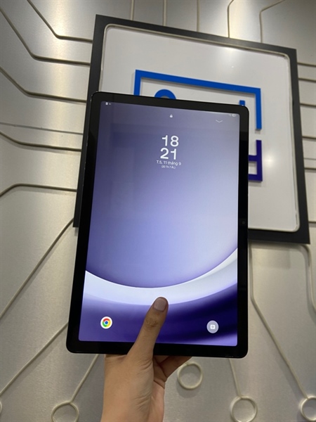 Máy tính bảng Samsung Galaxy Tab A9 + - Chip Snapdragon 695 - Ram 4/64 GB - Pin 7040mAh - Màu đen - Ngoại hình 98% - Fullbox - Còn BH Hãng đến 17/07/2026 2
