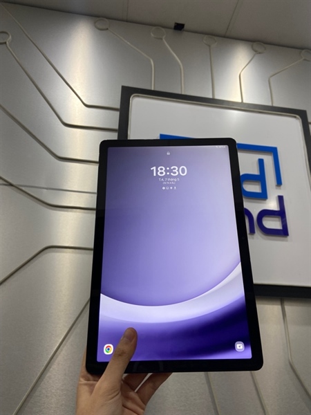 Máy tính bảng Samsung Galaxy Tab A9+ - Ram 4GB 64GB - Bản Wifi - Màu đen - Ngoại hình: 98% - FullBox 3