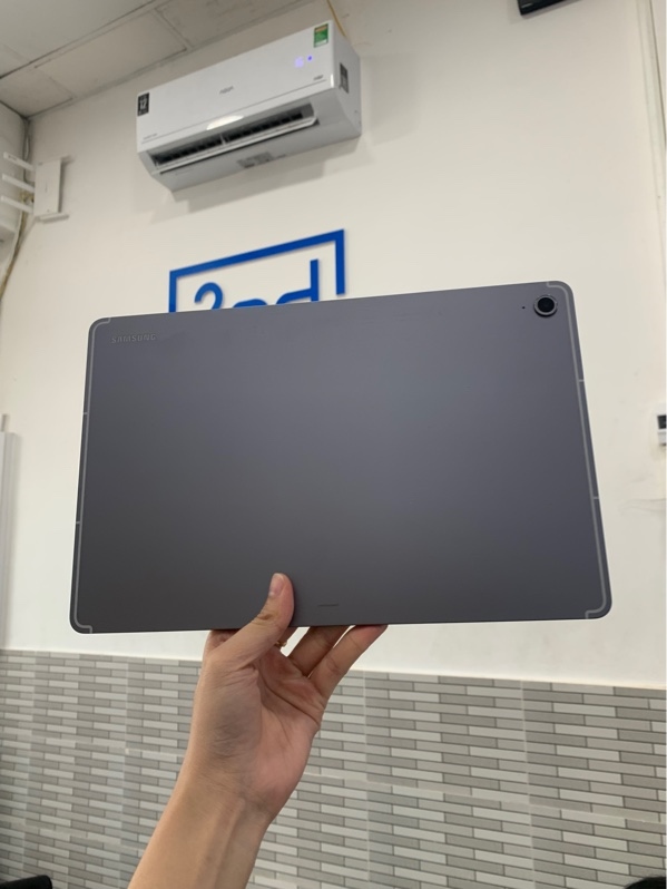 Máy tính bảng Samsung galaxy Tab S10 FE+ - Exynos 1580 - Ram 8/128gb - Bản wifi - Màu xám - Ngoại hình: 98% - Kèm bút
