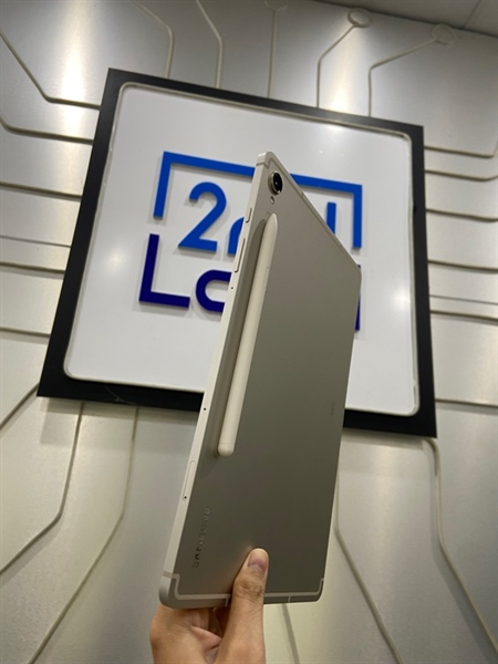 Máy tính bảng Samsung Galaxy Tab S9 - SM-X710 - Ram 8/128GB - Bản Wifi - Màu trắng - Ngoại hình: 98% - Đầu bút mòn - Kèm bút 1