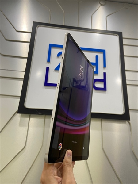 Máy tính bảng Samsung Galaxy Tab S9 - SM-X710 - Ram 8/128GB - Bản Wifi - Màu trắng - Ngoại hình: 98% - Đầu bút mòn - Kèm bút 3