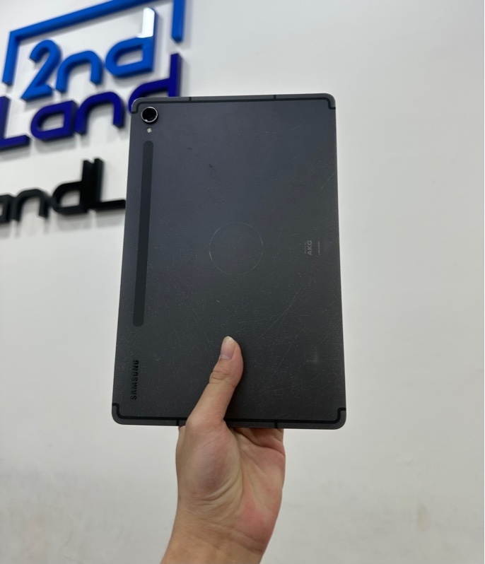 Máy tính bảng Samsung Galaxy Tab S9 Wifi - SM-X710 - Ram 8/128GB - Màu xám - Ngoại hình 96% - máy trầy xước lưng oxi hoá theo thời gian, bút ngòi mòn - Kèm bút + Bao da