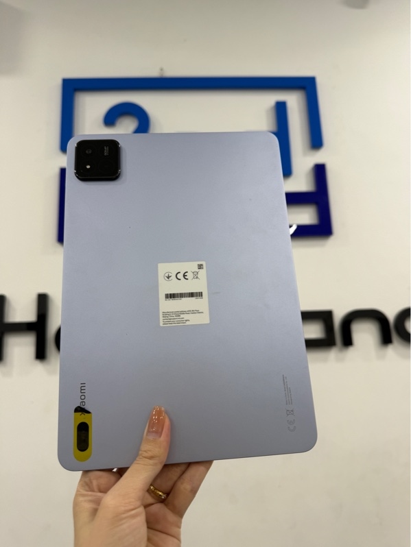 Máy tính bảng Xiaomi Pad 7 pro - Bản quốc tế - Snapdragon 8s gen 3 - 12/512GB - Wifi - Màu xanh - Ngoại hình 98% - Mẻ 1 góc màn nhỏ , vàng viền nhẹ - FullBox kèm sạc zin